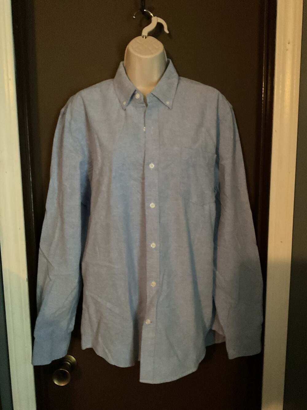 Amazon Essentials Men's Slim-Fit Long-Sleeve Oxford Shirt